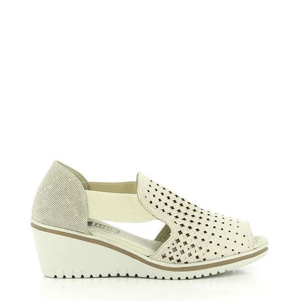 24 Hrs 23983 Taupe Wedges