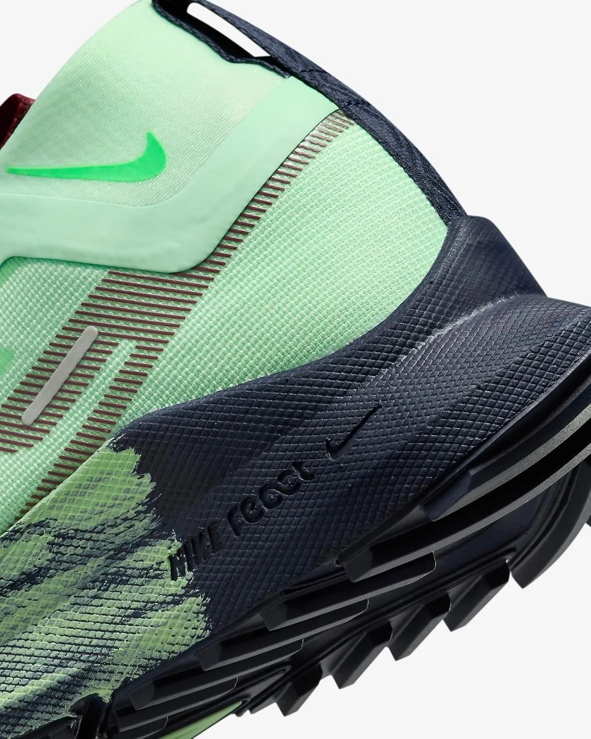 Nike Pegasus Trail 4 Gore-TEX Women's Waterproof Trail Running Shoes
